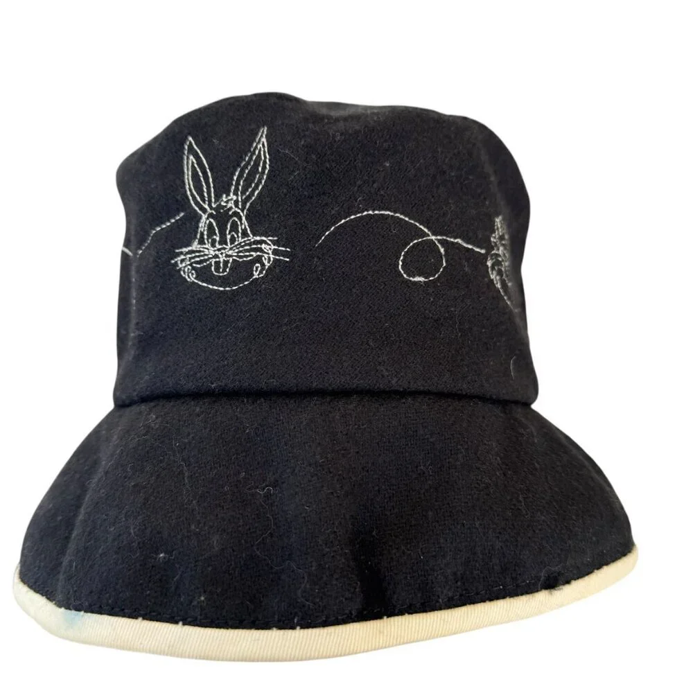 Vintage 1991 Warner Brothers collectable bucket hat (pre Owned like new)…